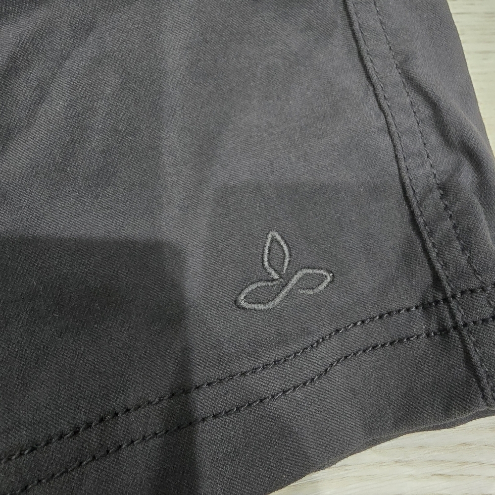 Prana Brion Shorts Men's Black Size 40 Inseam 11 Nylon Hiking Stretch - Picture 2 of 5